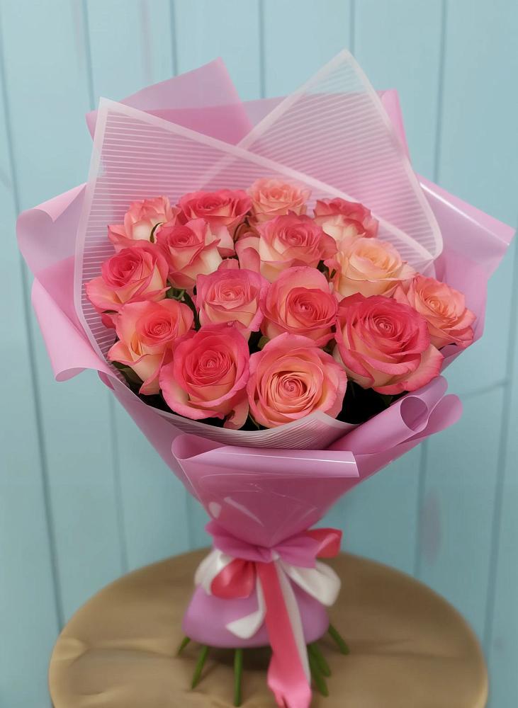 Букет 15 Розовых роз Равель в Усть-Карске