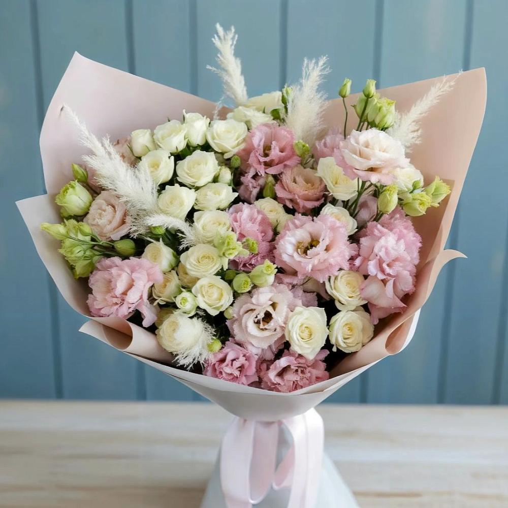 Букет цветов из: Альстромерии и Розы в Усть-Карске