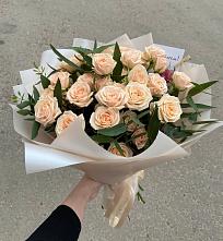 Букет Кремовые розы Латте в Усть-Карске