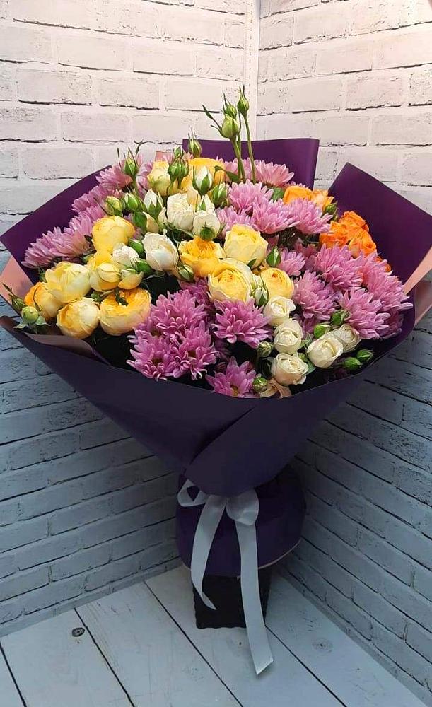 Букет цветов из: Хризантемы и Розы в Усть-Карске
