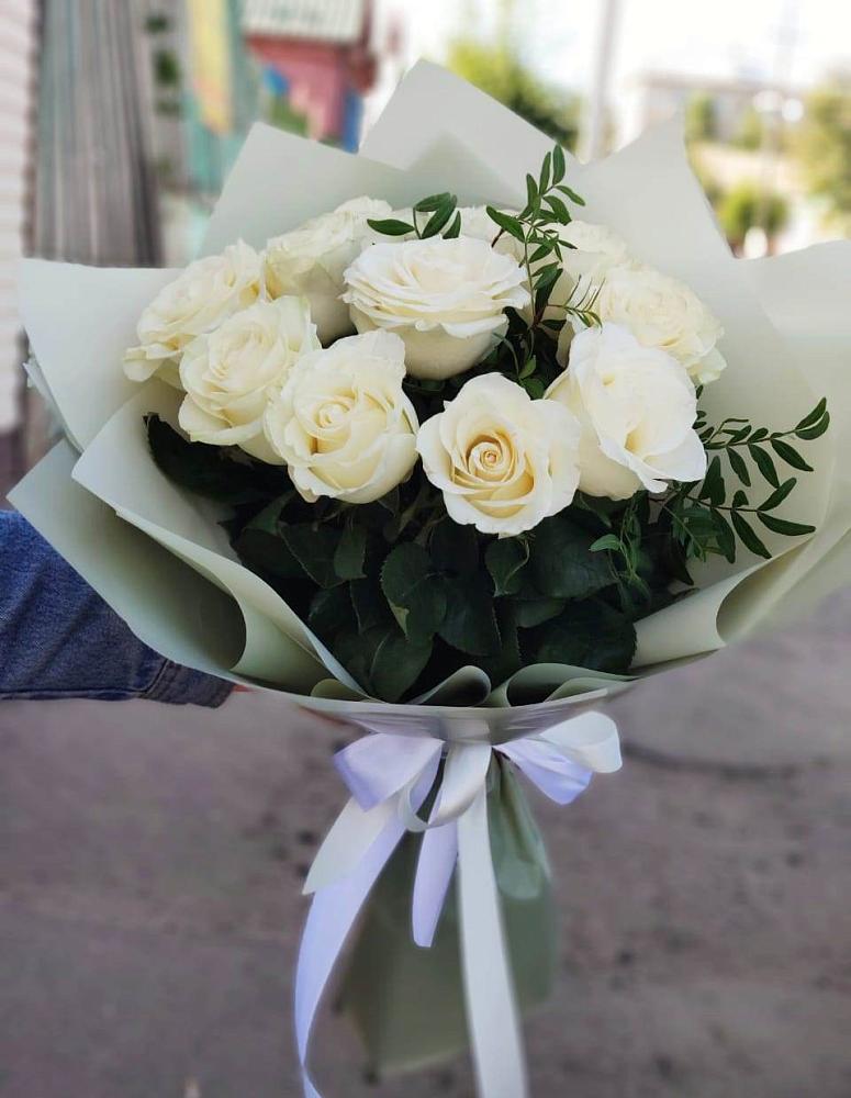 Букет Белые розы Проуд в Усть-Карске