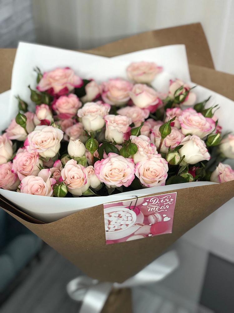 Букет цветов из: Розы в Усть-Карске