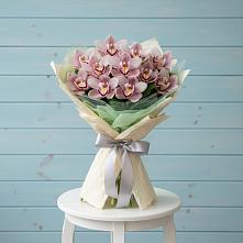 Букет цветов из:  Орхидеи и Розы в Усть-Карске