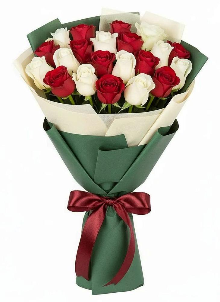 Букет Микс из красных и белых роз в Усть-Карске