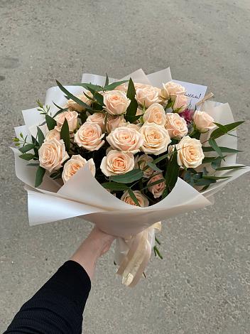 Букет Кремовые розы Латте в Усть-Карске