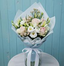 Букет цветов из:  Розы и Лизиантусы #REPLACE_PRED# Усть-Карске