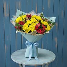 Букет цветов из:  Альстромерии и Хризантемы в Усть-Карске