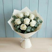 Букет Белые розы в Эвкалипте в Усть-Карске